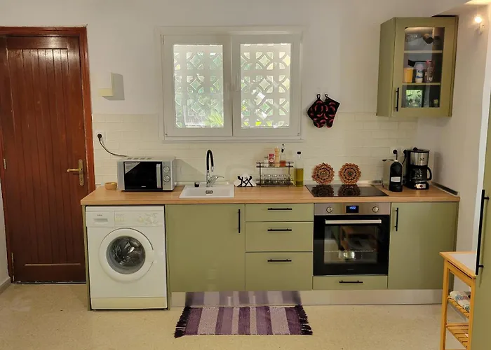 Вилла Aegean & Garden In Фалираки