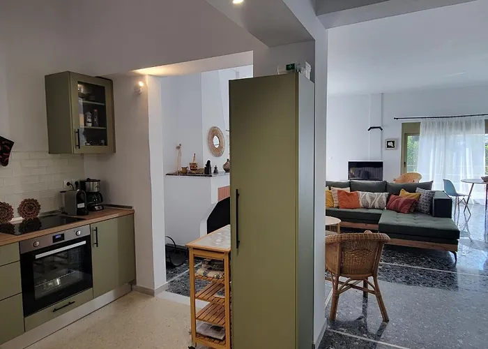 Aegean & Garden In Вилла *