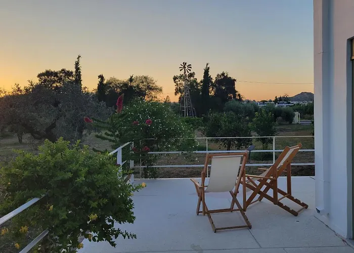 Aegean & Garden In Villa Faliraki